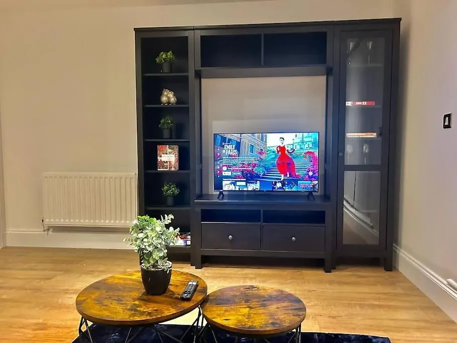 Deluxe Apartment In Royal Docks London